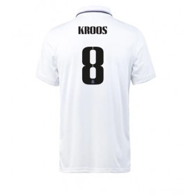 Herren Fußballbekleidung Real Madrid Toni Kroos #8 Heimtrikot 2022-23 Kurzarm